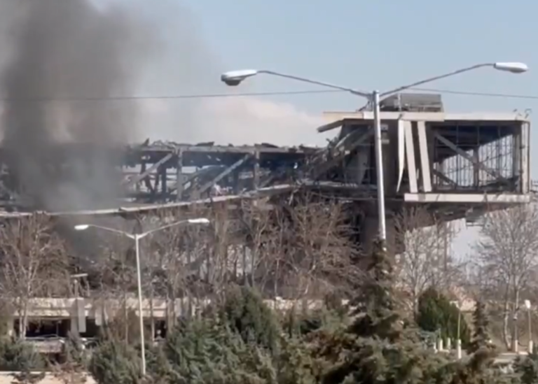 Ιράν: Αεροπορική επίθεση των ΗΠΑ και Ισραήλ κατέστρεψε κλειστό γήπεδο 12.000 θέσεων στην Τεχεράνη