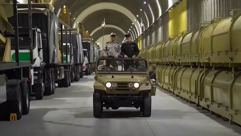 Στη Β΄φάση ο πόλεμος στο Ιράν: Το Ισραήλ θα επιτεθεί στην υπόγεια «πολιτεία» με τα drones και τους πυραύλους