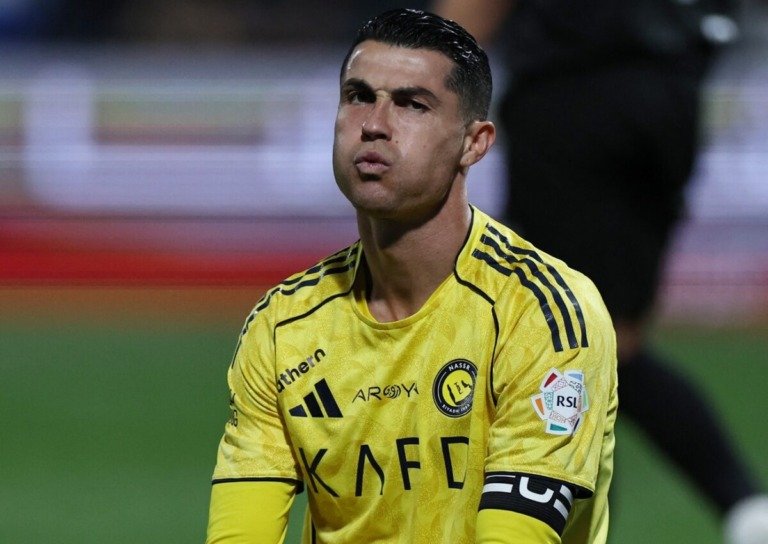 Κριστιάνο Ρονάλντο: Μέχρι και ένα μήνα εκτός με τραυματισμό, χάνει τα φιλικά της εθνικής Πορτογαλίας