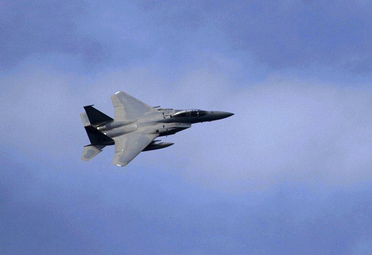 CNN: Ιρανικά βομβαρδιστικά καταρρίφθηκαν «δύο λετπά» πριν χτυπήσουν αμερικανική βάση στο Κατάρ