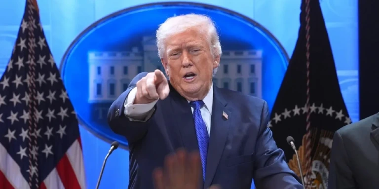 Ο Τραμπ θέλει προσωπική εμπλοκή στην επιλογή ηγέτη στο Ιράν – «Ασήμαντος ο γιος του Χαμενεΐ»