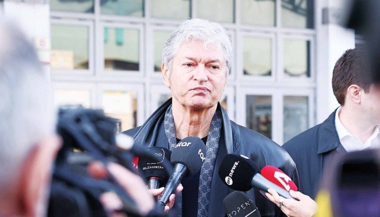 Από τον θρύλο του Άρη στον υποψήφιο: Η περίεργη τηλεοπτική «πάσα»