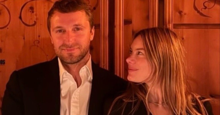 Τεό Νιάρχος – Καμίλ Ρόου: Έγιναν γονείς για πρώτη φορά