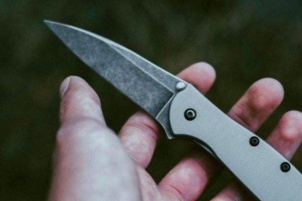 Στον εισαγγελέα δύο 16χρονοι για την επίθεση με μαχαίρι σε 17χρονο στον Άγιο Παντελεήμονα