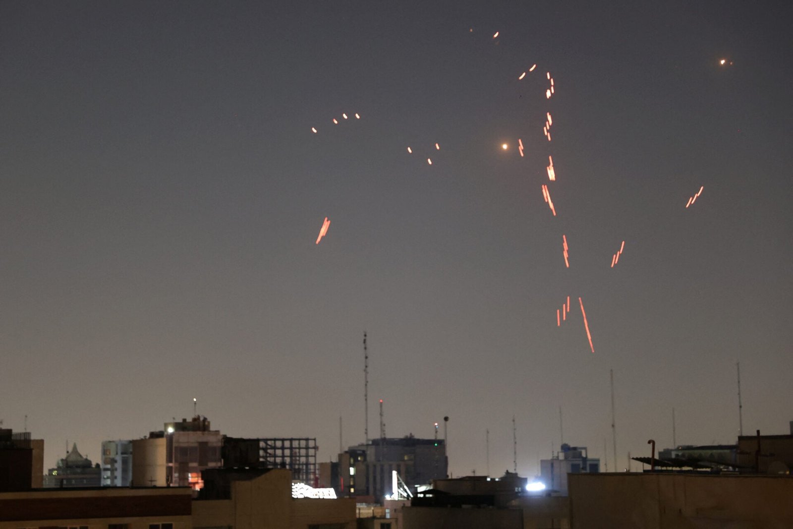 Το αμερικανικό Πεντάγωνο διαψεύδει τα περί κατάρριψης μαχητικού αεροσκάφους