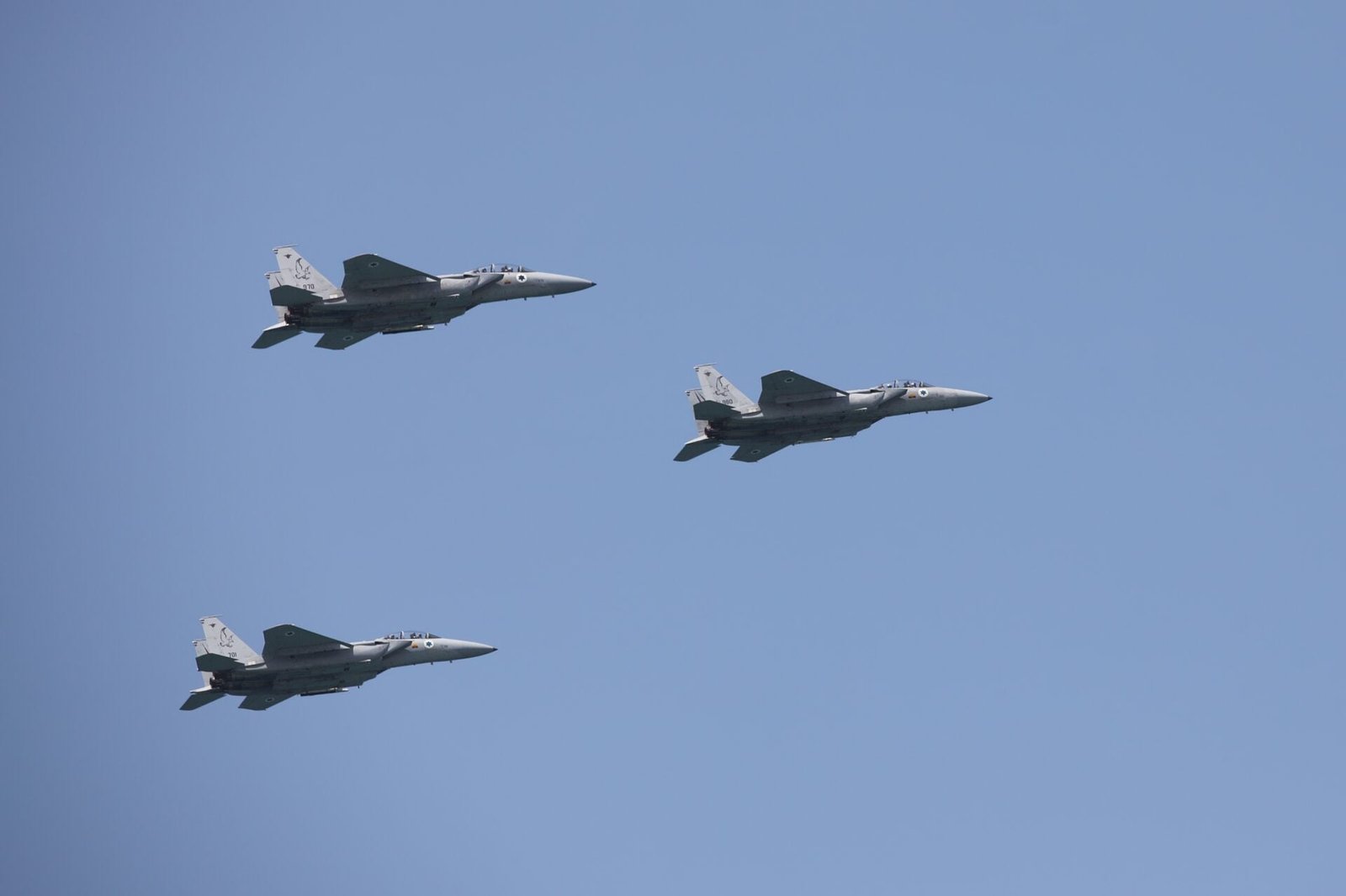 Ισραηλινός πιλότος αποφεύγει πύραυλο αναχαίτισης πάνω από το Ιράν – Βίντεο