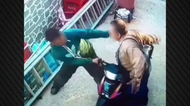 Τι κατέθεσε ο 17χρονος πατροκτόνος περιγράφοντας χρόνια βίας και το κρίσιμο απόγευμα στο συνεργείο